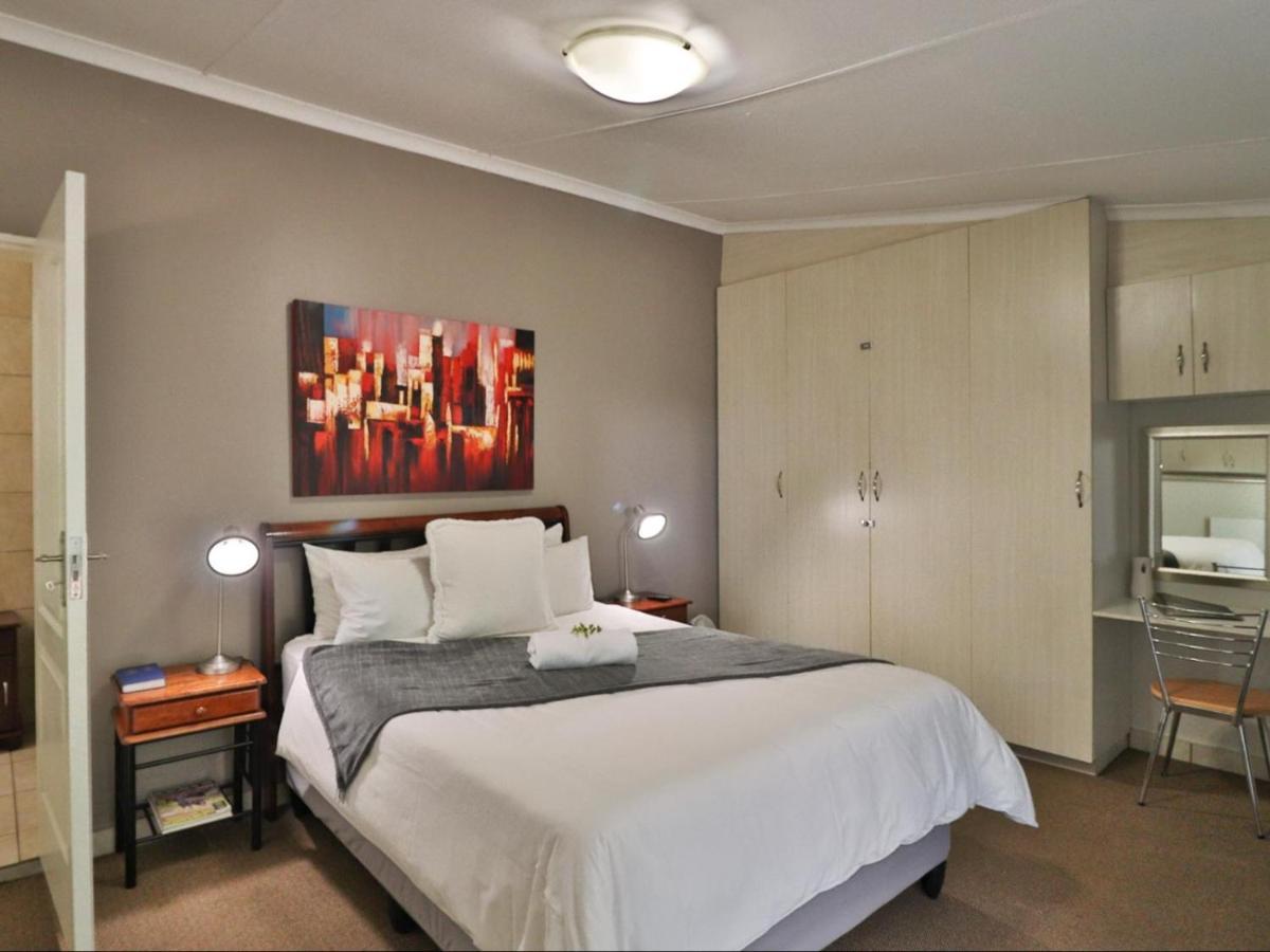 Fin And Feather Guest Lodge Boksburg Eksteriør billede