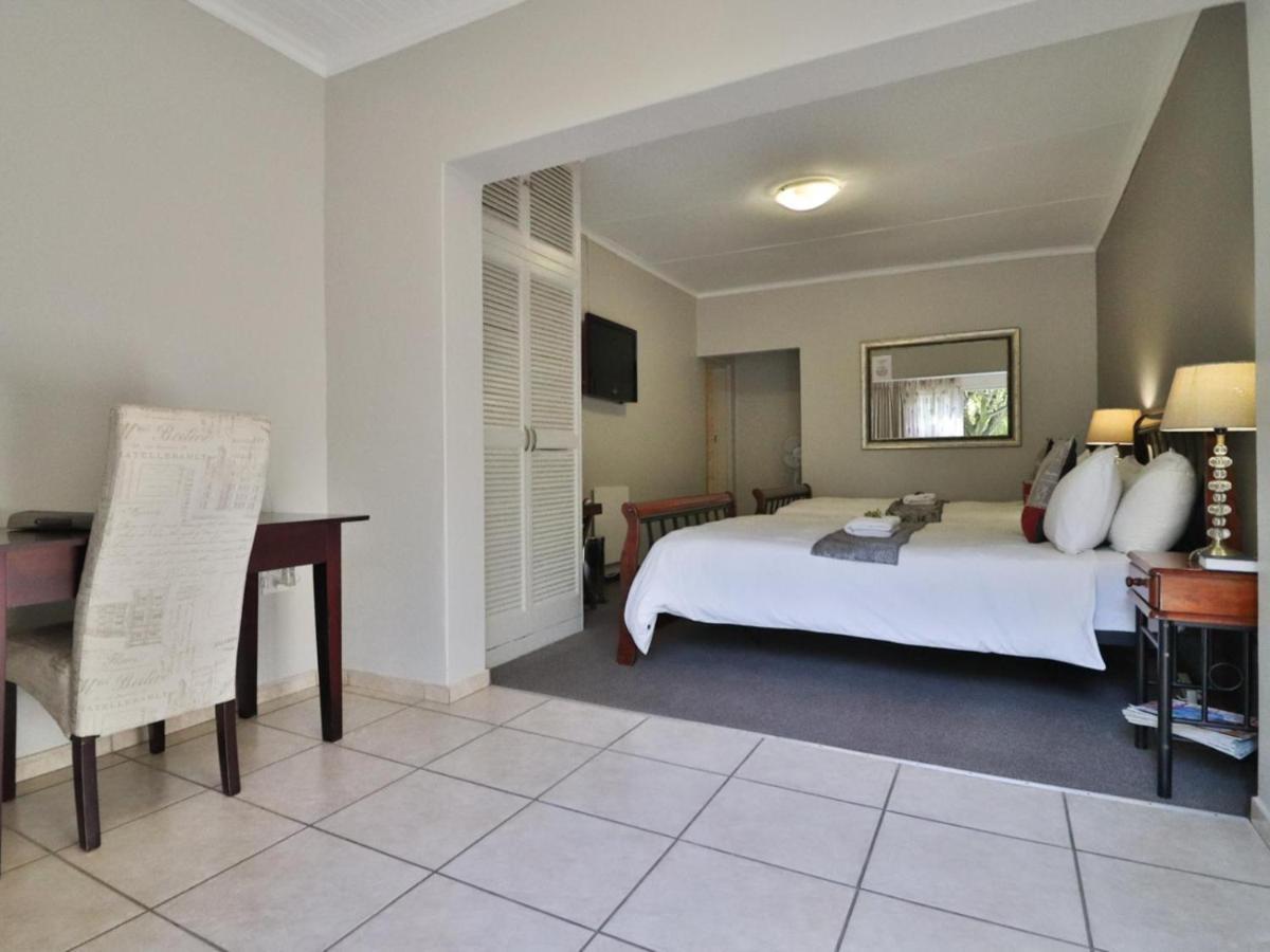 Fin And Feather Guest Lodge Boksburg Eksteriør billede