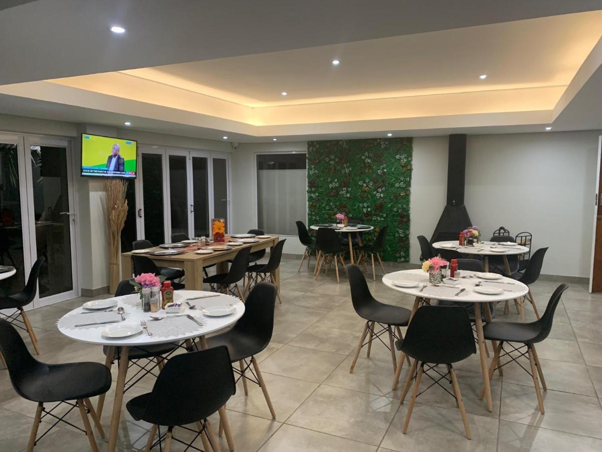 Fin And Feather Guest Lodge Boksburg Eksteriør billede