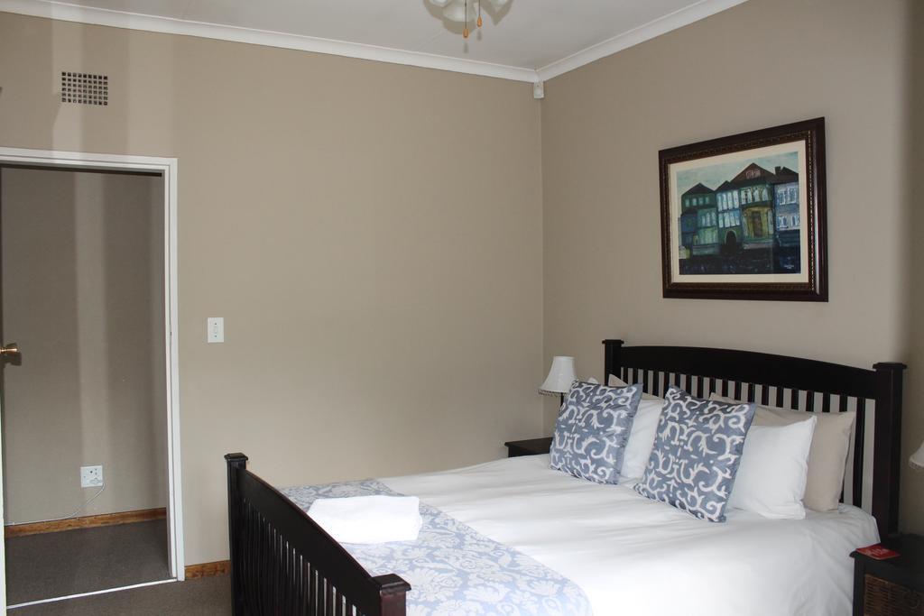 Fin And Feather Guest Lodge Boksburg Eksteriør billede