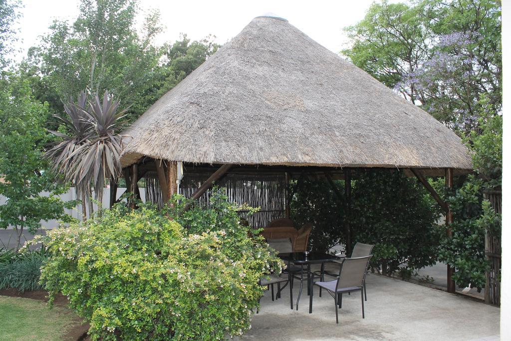 Fin And Feather Guest Lodge Boksburg Eksteriør billede