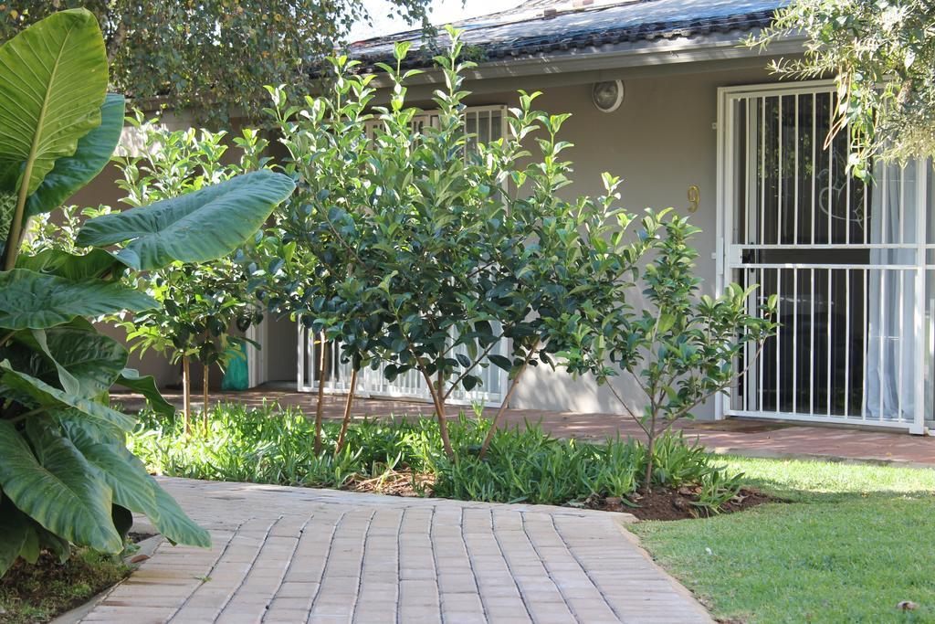 Fin And Feather Guest Lodge Boksburg Eksteriør billede