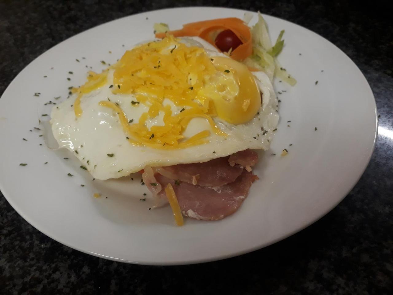 Fin And Feather Guest Lodge Boksburg Eksteriør billede