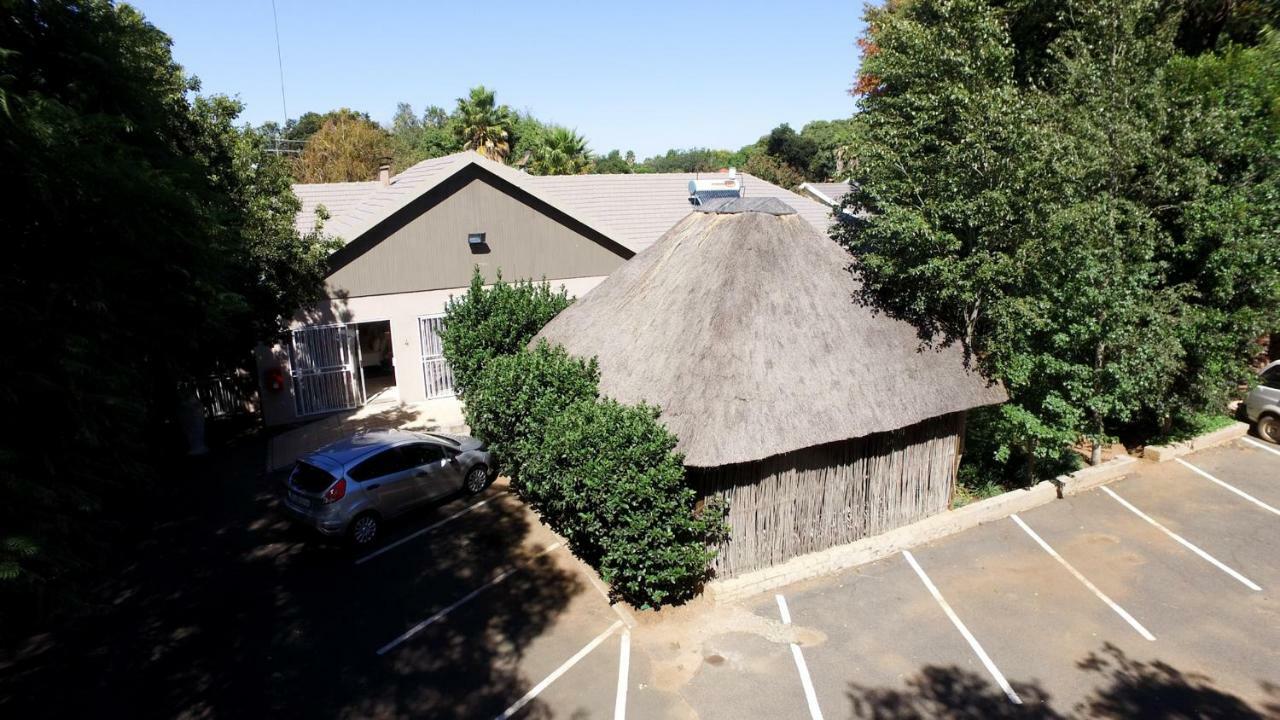 Fin And Feather Guest Lodge Boksburg Eksteriør billede