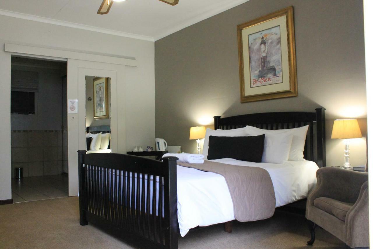 Fin And Feather Guest Lodge Boksburg Eksteriør billede